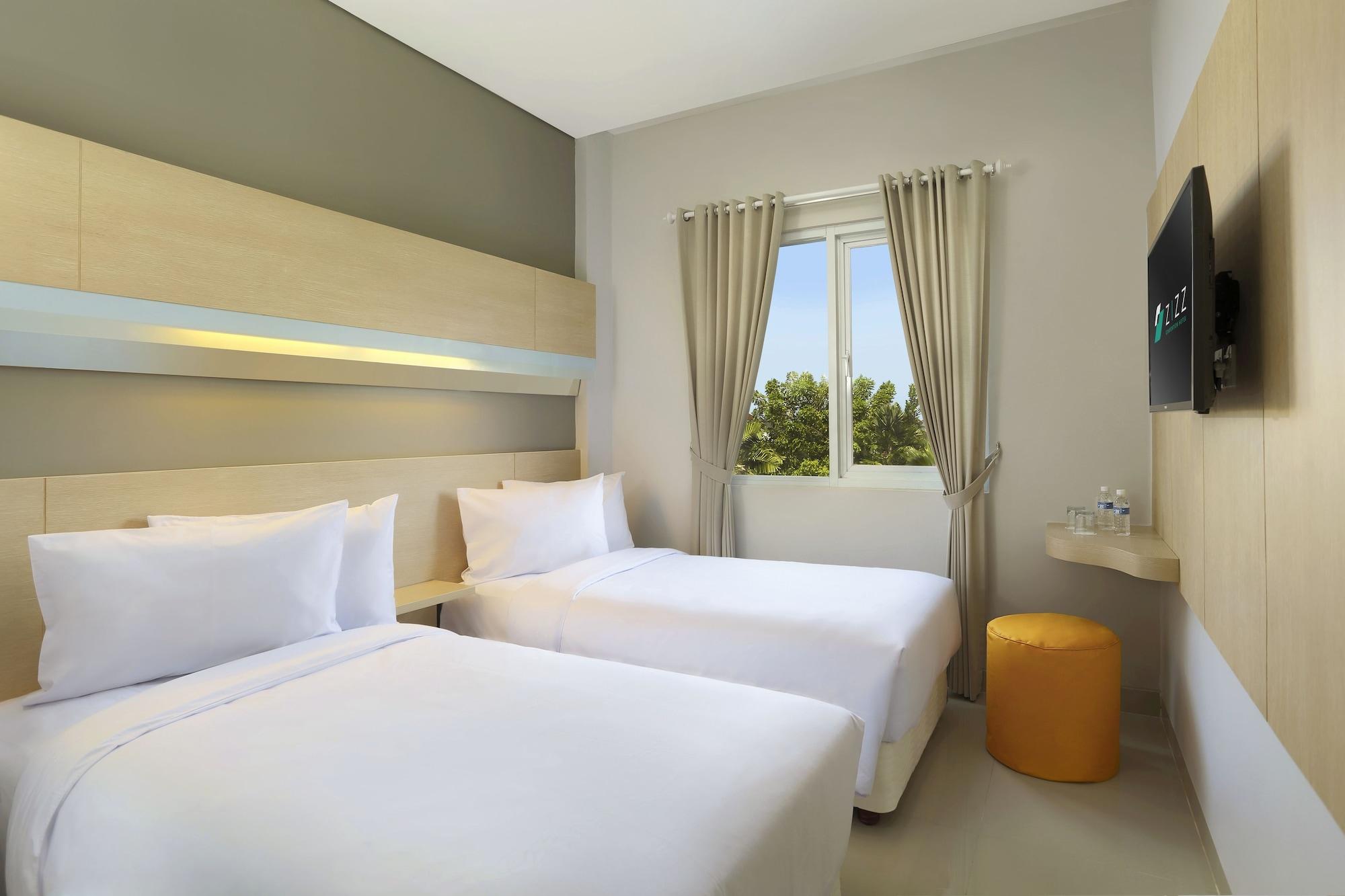 דנפסאר Zizz Convention Hotel מראה חיצוני תמונה
