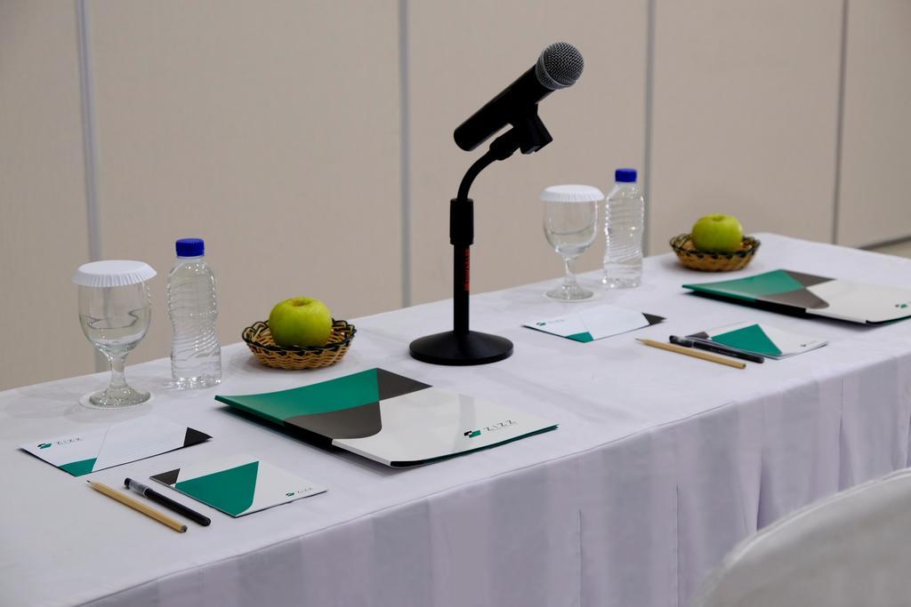דנפסאר Zizz Convention Hotel מראה חיצוני תמונה