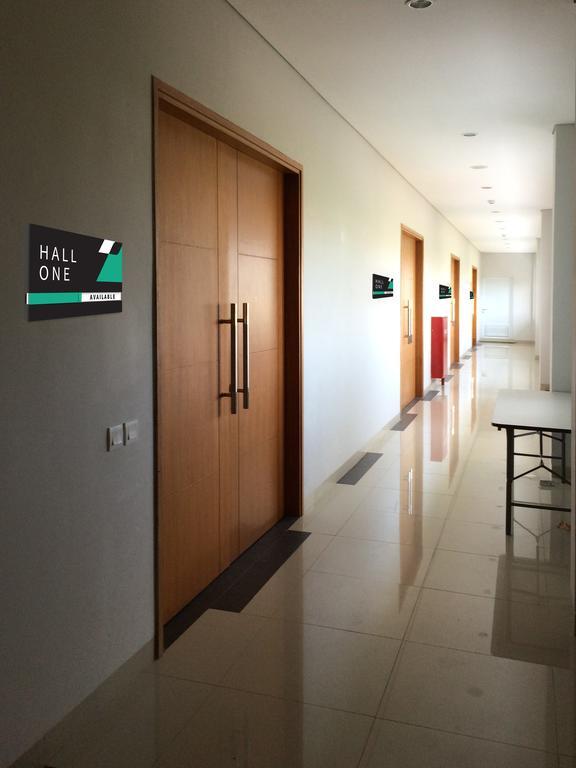 דנפסאר Zizz Convention Hotel מראה חיצוני תמונה