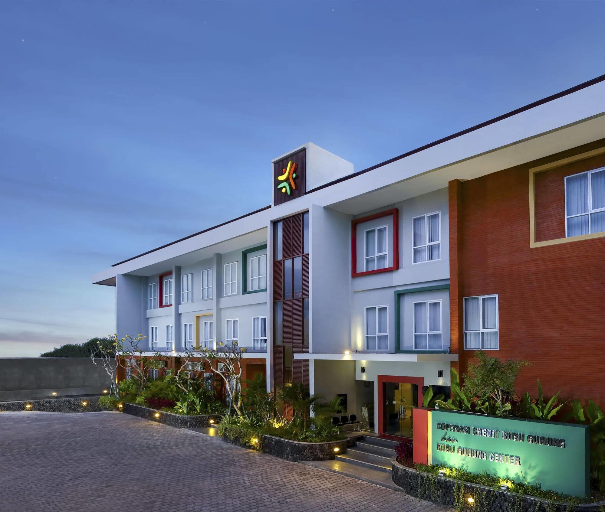 דנפסאר Zizz Convention Hotel מראה חיצוני תמונה