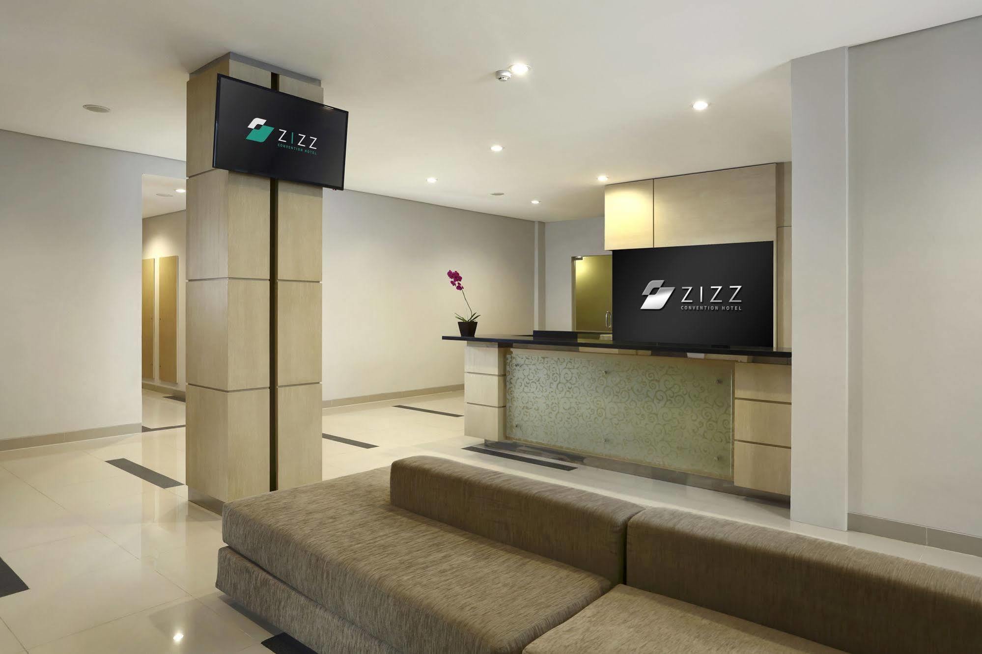 דנפסאר Zizz Convention Hotel מראה חיצוני תמונה