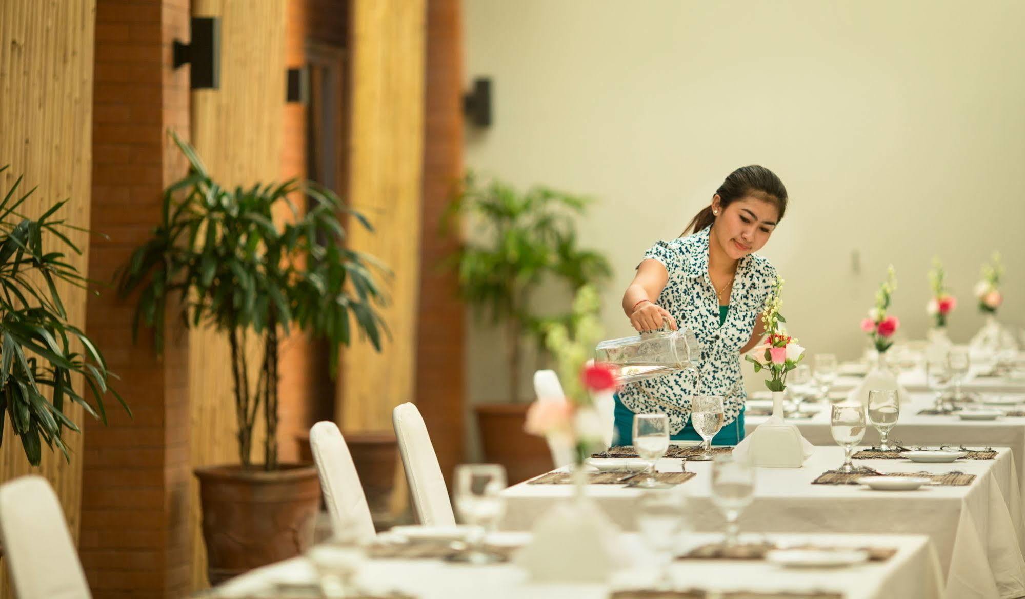דנפסאר Zizz Convention Hotel מראה חיצוני תמונה